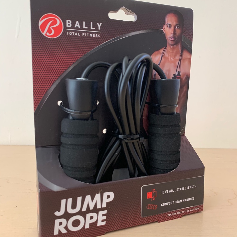 Jump rope adjustable with foam grip handles